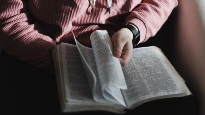Lectio Divina : Comment Pratiquer en Chrétien Fidèle